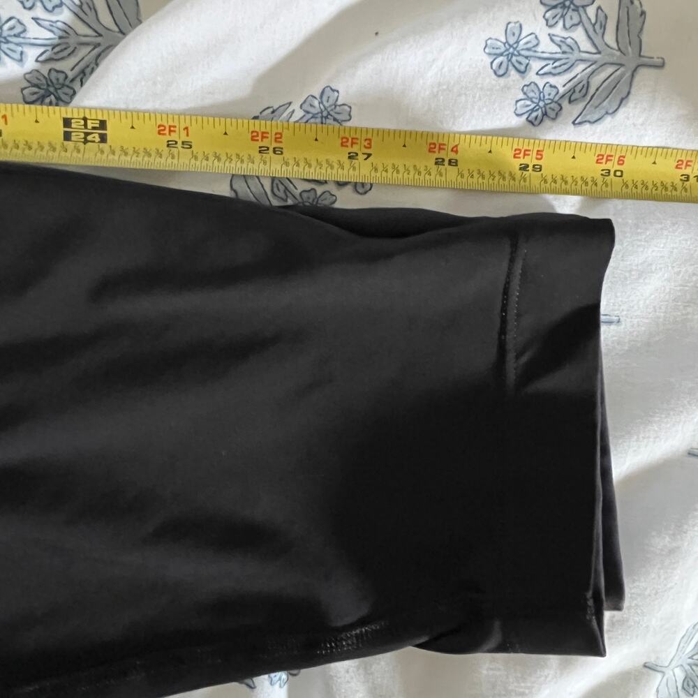 Athleta Run With It Featherweight Stretch Tapered Pant Black MT - Picture 9 of 9